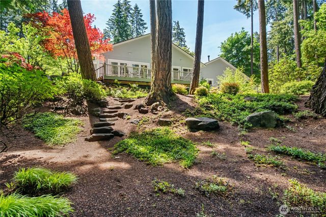 11202 Greystone Drive SW, Lakewood, WA 98499