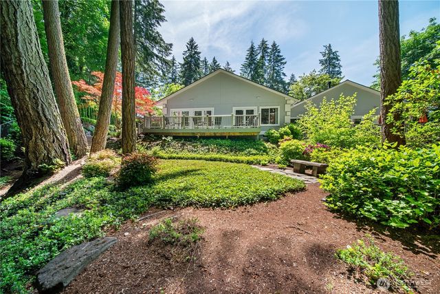 11202 Greystone Drive SW, Lakewood, WA 98499