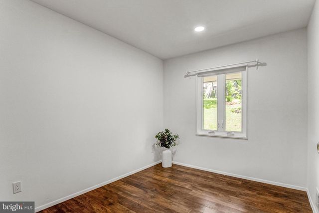 6323 HOWE PL, Springfield, VA 22150