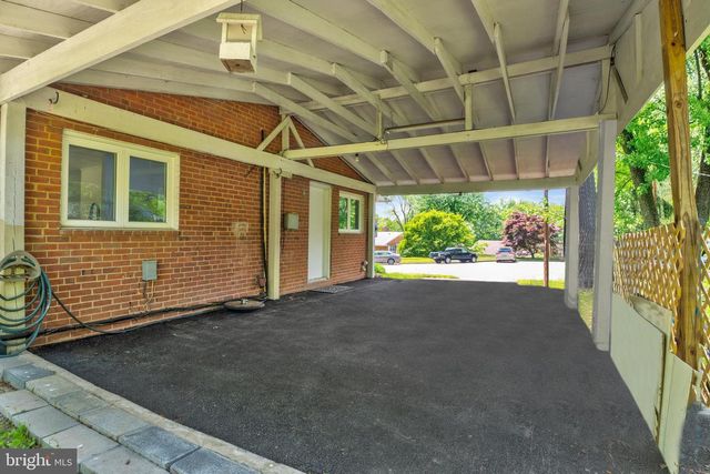 6323 HOWE PL, Springfield, VA 22150
