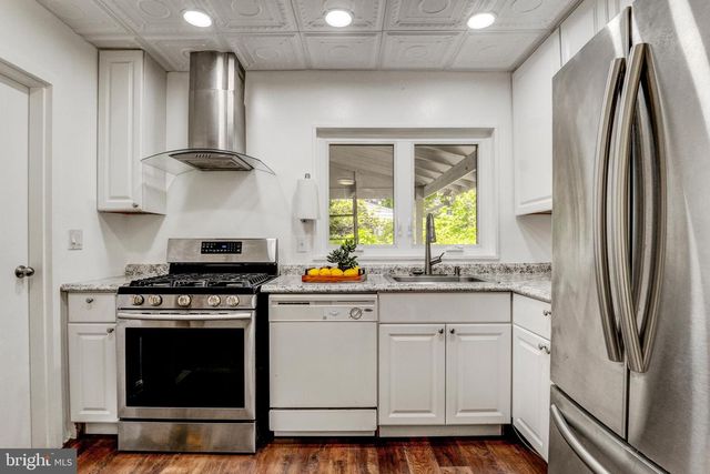 6323 HOWE PL, Springfield, VA 22150