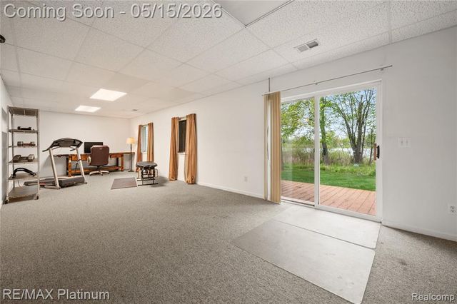 1270 Crystal Pointe Circle, Fenton, MI 48430