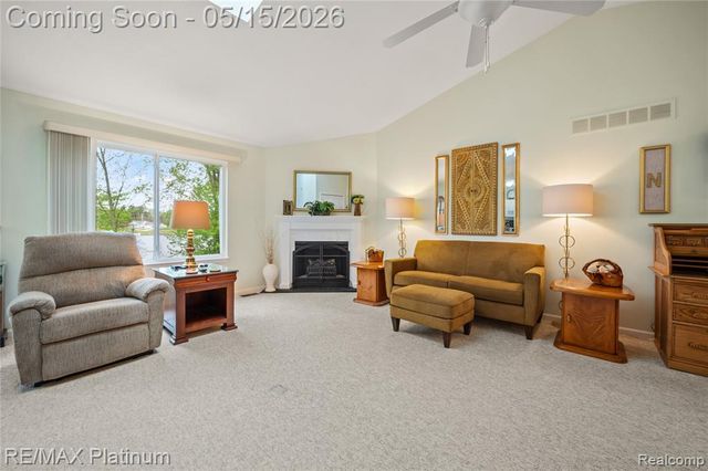 1270 Crystal Pointe Circle, Fenton, MI 48430