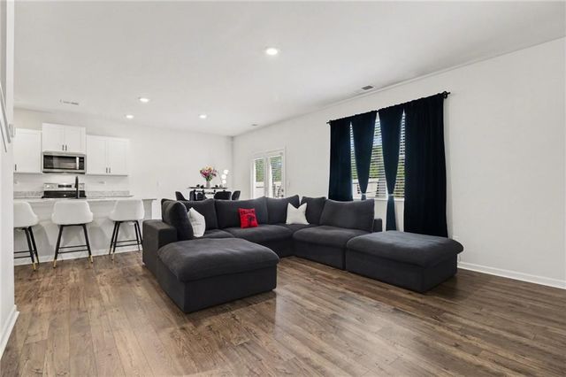 151 Creekview Way, Dallas, GA 30132