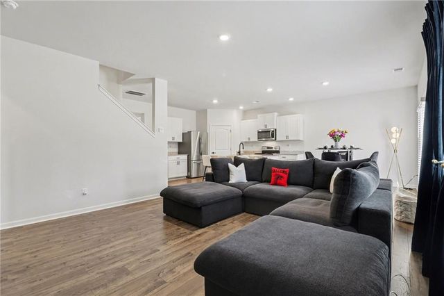 151 Creekview Way, Dallas, GA 30132