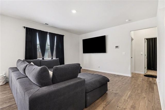 151 Creekview Way, Dallas, GA 30132