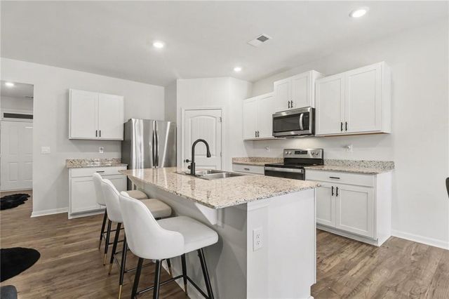 151 Creekview Way, Dallas, GA 30132