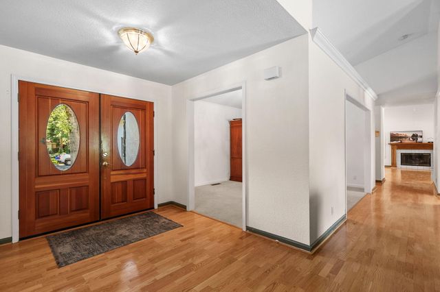 2366 Templeton Drive, Redding, CA 96002