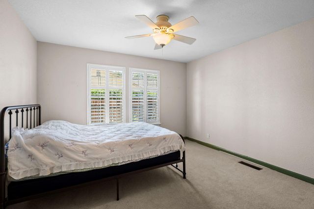 2366 Templeton Drive, Redding, CA 96002