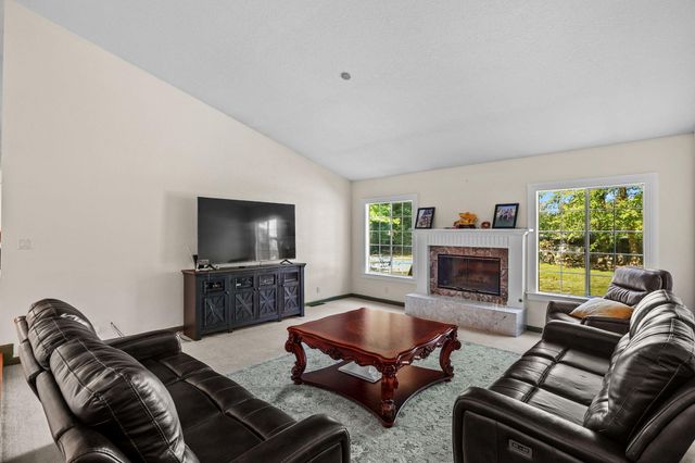 2366 Templeton Drive, Redding, CA 96002