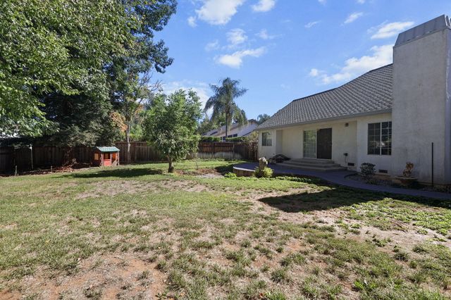 2366 Templeton Drive, Redding, CA 96002