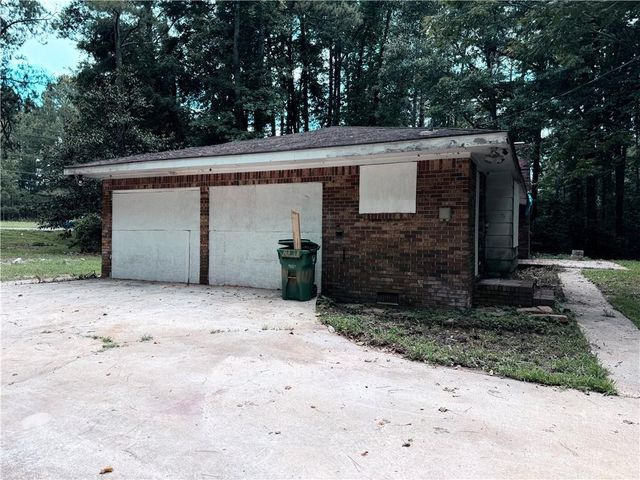 1131 S Deshon Road, Lithonia, GA 30058
