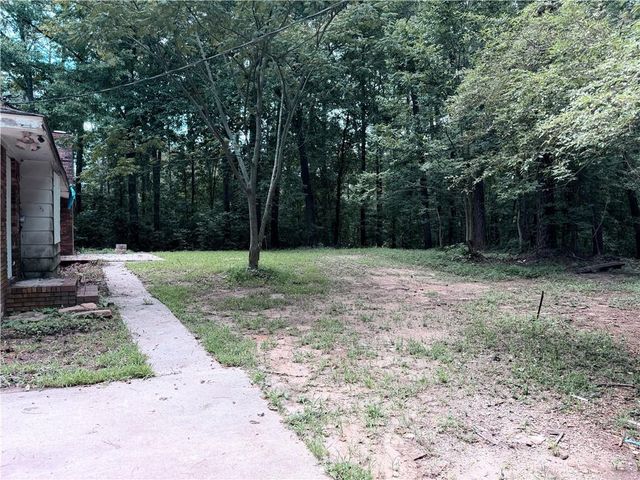 1131 S Deshon Road, Lithonia, GA 30058