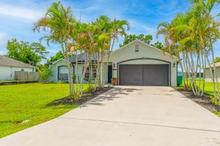556 SW Buswell Avenue, Port St Lucie, FL 34983