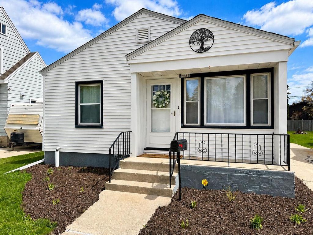 2231 N 23rd STREET, Sheboygan, WI 53083
