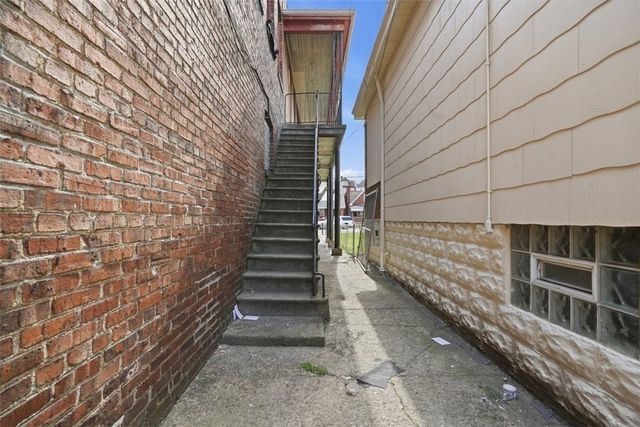 618 Broadway Ave, Stowe Twp, PA 15136