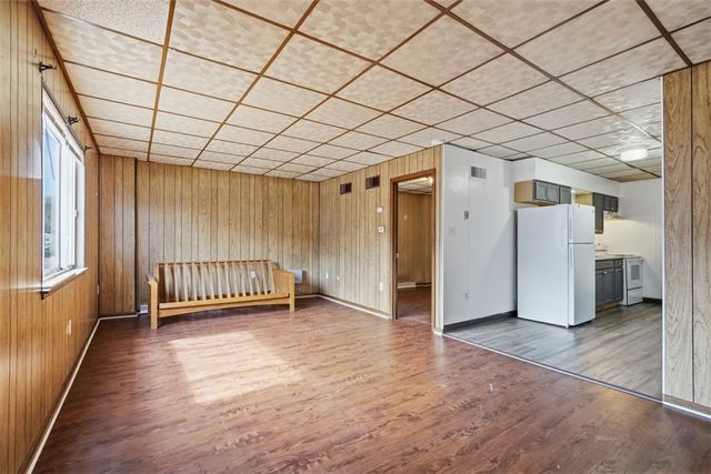 618 Broadway Ave, Stowe Twp, PA 15136