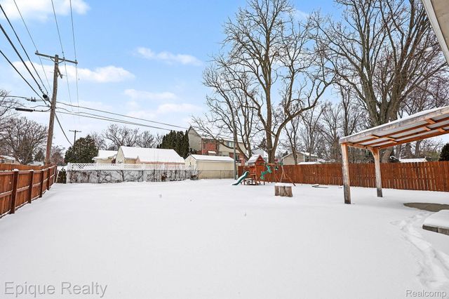 3788 Dearborn Avenue, Rochester Hills, MI 48309