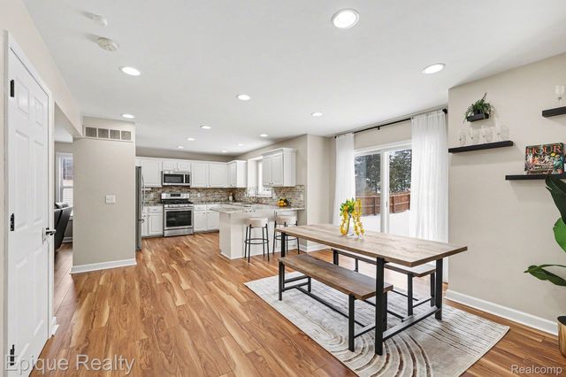 3788 Dearborn Avenue, Rochester Hills, MI 48309