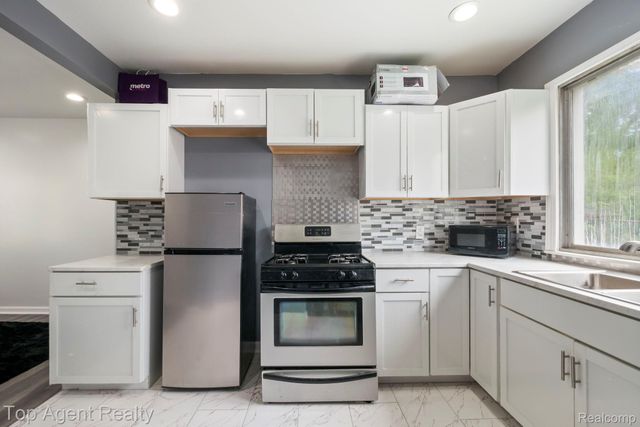 19164 Riopelle Street, Detroit, MI 48203