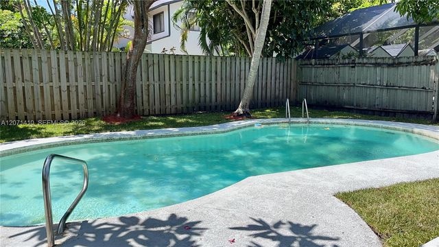 820 SE 12th Street 2, Fort Lauderdale, FL 33316