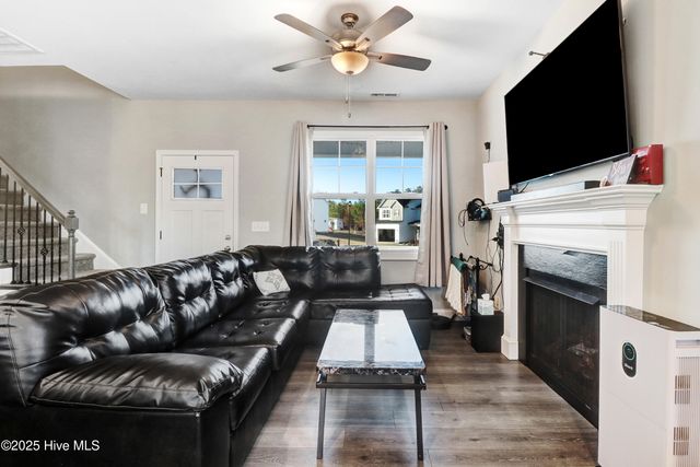 472 Jackson Pond Drive, Smithfield, NC 27577