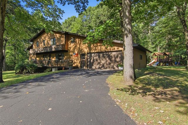W2610 Rim Rock Road, Eau Claire, WI 54701