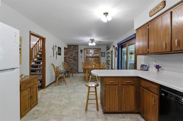 W2610 Rim Rock Road, Eau Claire, WI 54701