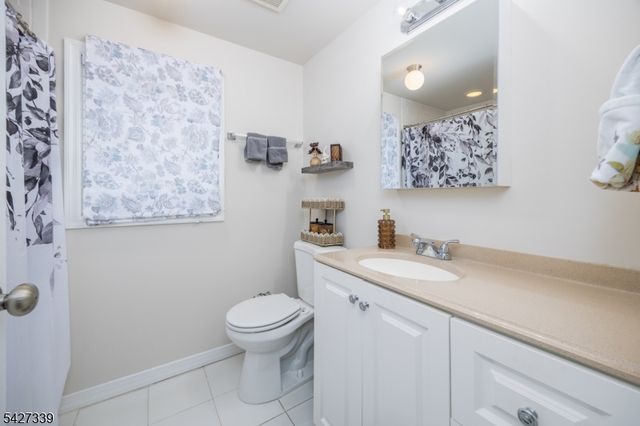 30 Signal Hill Trl, Sparta Twp., NJ 07871