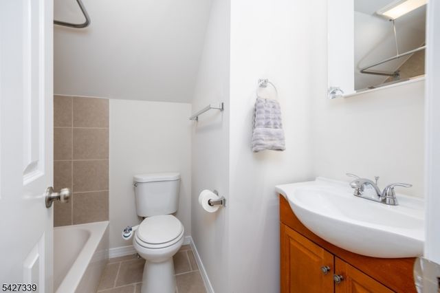 30 Signal Hill Trl, Sparta Twp., NJ 07871