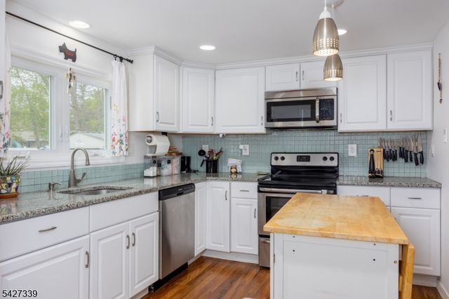 30 Signal Hill Trl, Sparta Twp., NJ 07871