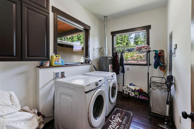 1010 Mc Quade Gulch Dr, Clark Fork, ID 83811