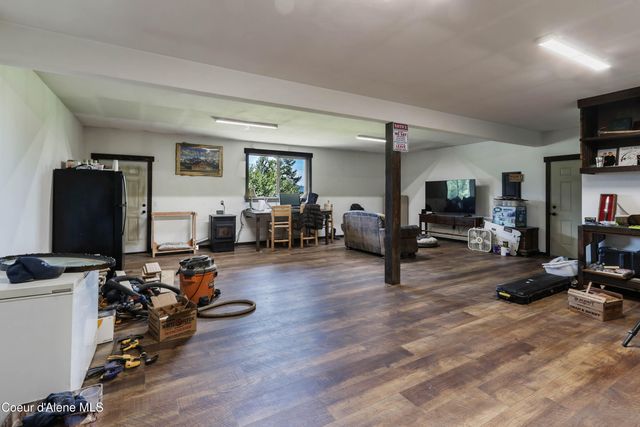 1010 Mc Quade Gulch Dr, Clark Fork, ID 83811