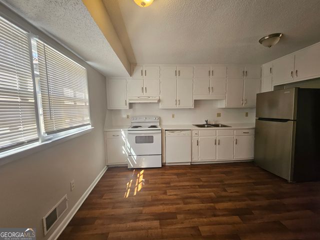 3749 Valpariso Circle, Decatur, GA 30034