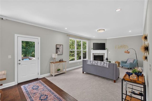 102 S Fortune Way, Dallas, GA 30157