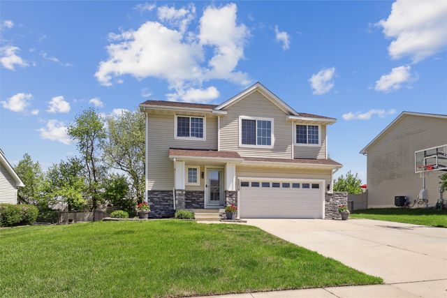 5809 NW 92nd Court, Johnston, IA 50131
