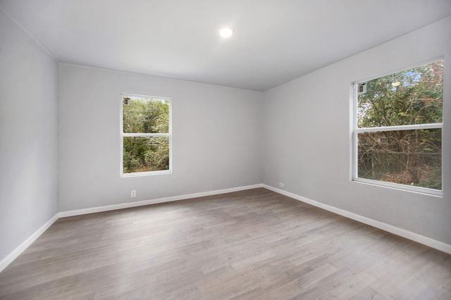 811 Ogden Street 813, Jasper, TX 75951