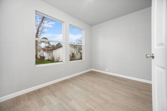 811 Ogden Street 813, Jasper, TX 75951