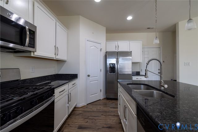 8995 Ringview Dr, Mechanicsville, VA 23116