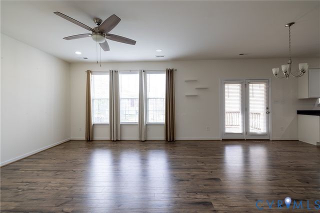 8995 Ringview Dr, Mechanicsville, VA 23116