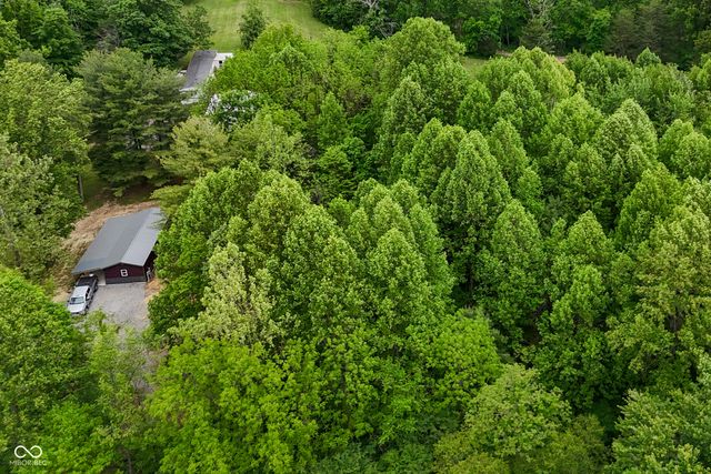 4843 Cunot Cataract Road, Poland, IN 47868