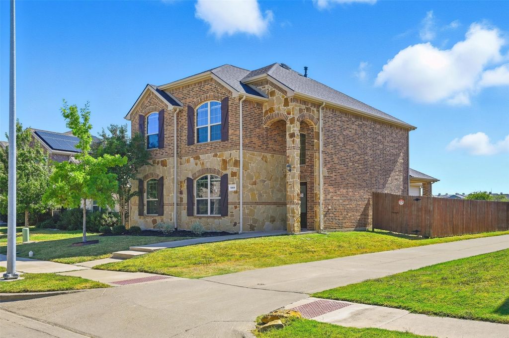 5809 Dew Plant Way, Fort Worth, TX 76123