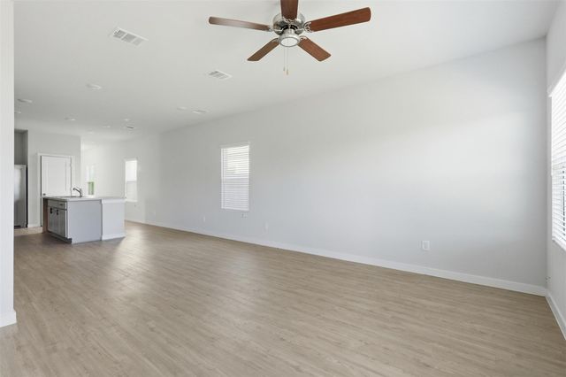 331 Century Farm Drive, Crosby, TX 77532