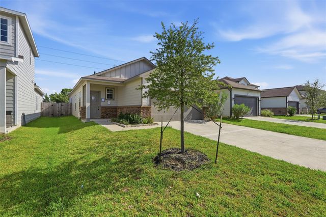 331 Century Farm Drive, Crosby, TX 77532