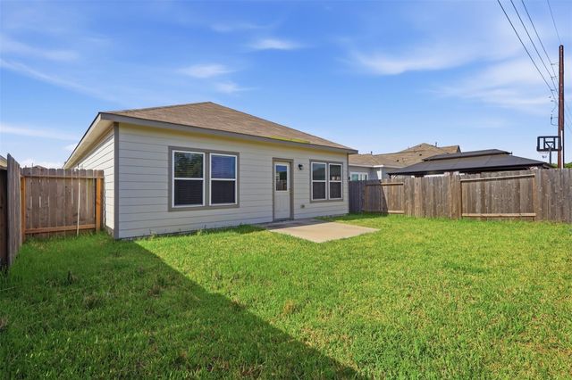 331 Century Farm Drive, Crosby, TX 77532