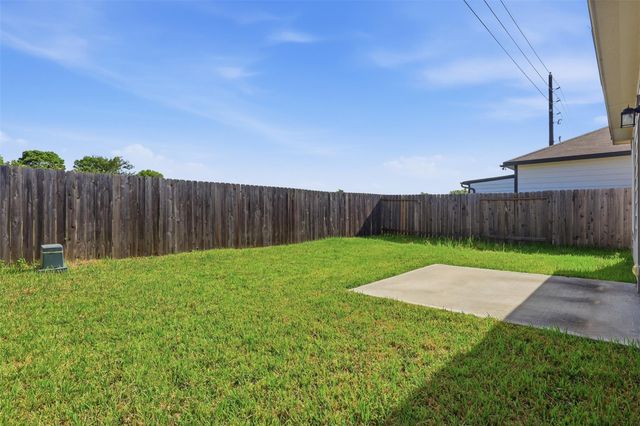 331 Century Farm Drive, Crosby, TX 77532
