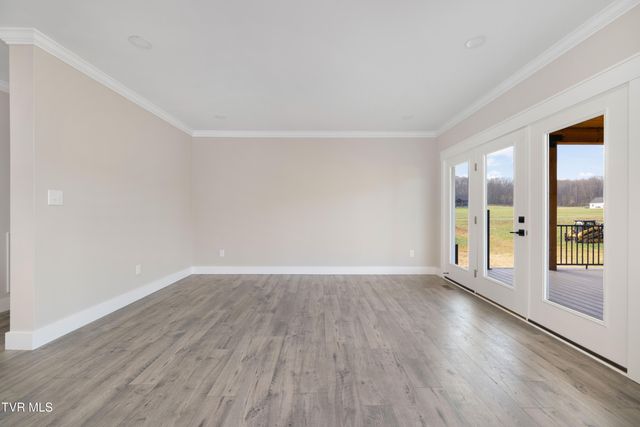 314 Old White Top Road, Bluff City, TN 37618