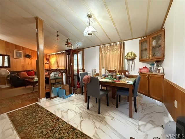 455 Chestnut Drive, Lockport Town, NY 14094