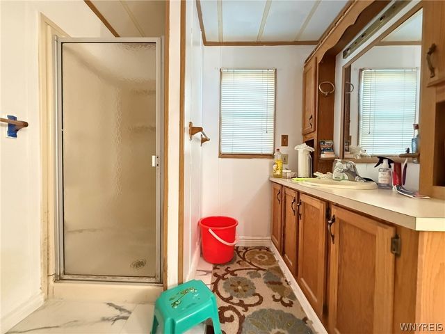 455 Chestnut Drive, Lockport Town, NY 14094