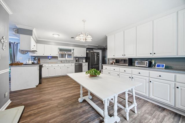 223 Forrestway Drive, Lafayette, GA 30728